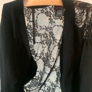Torrid SZ 2 Black Lace top Floral Open Front Witchy Goth Punk